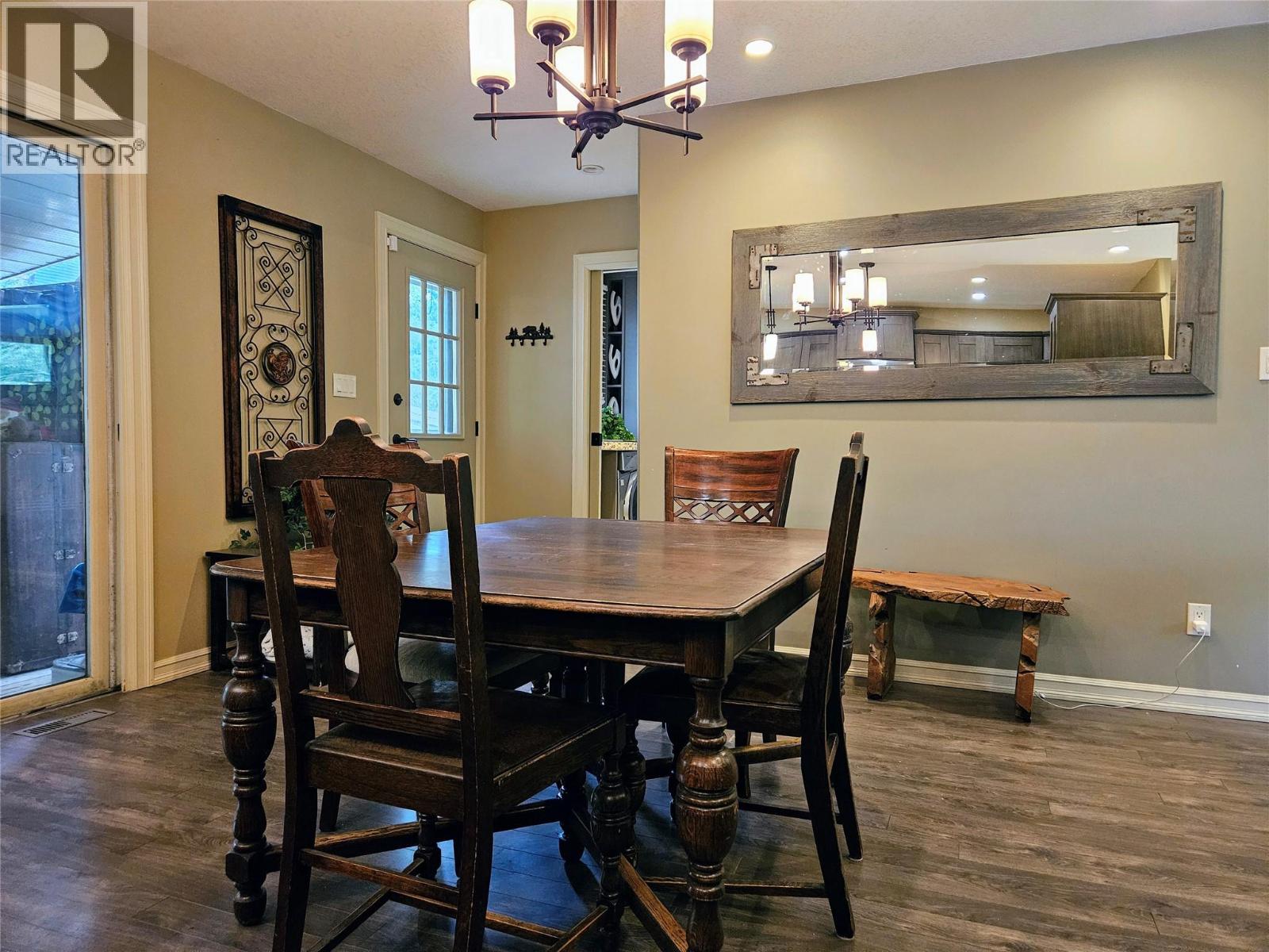 1718 9th Avenue, Invermere