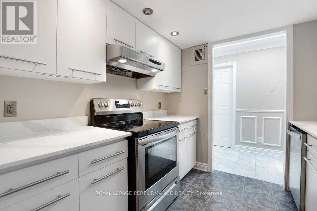 Photo 10 of 304 100 Bruyere Street, Ottawa ON