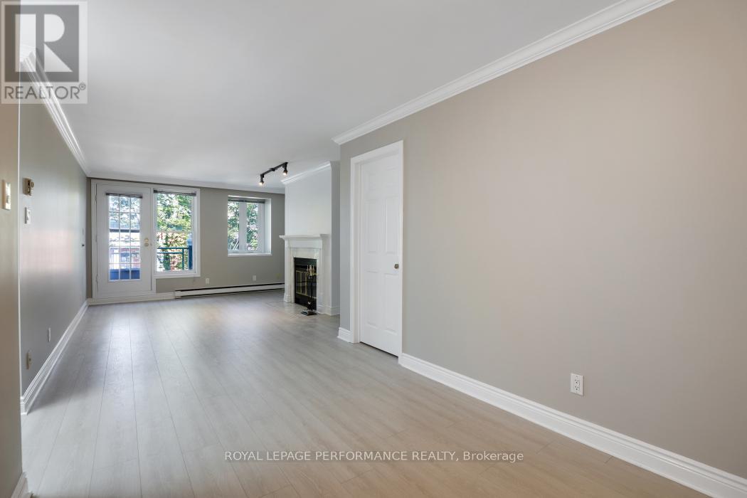 Photo 13 of 304 100 Bruyere Street, Ottawa ON