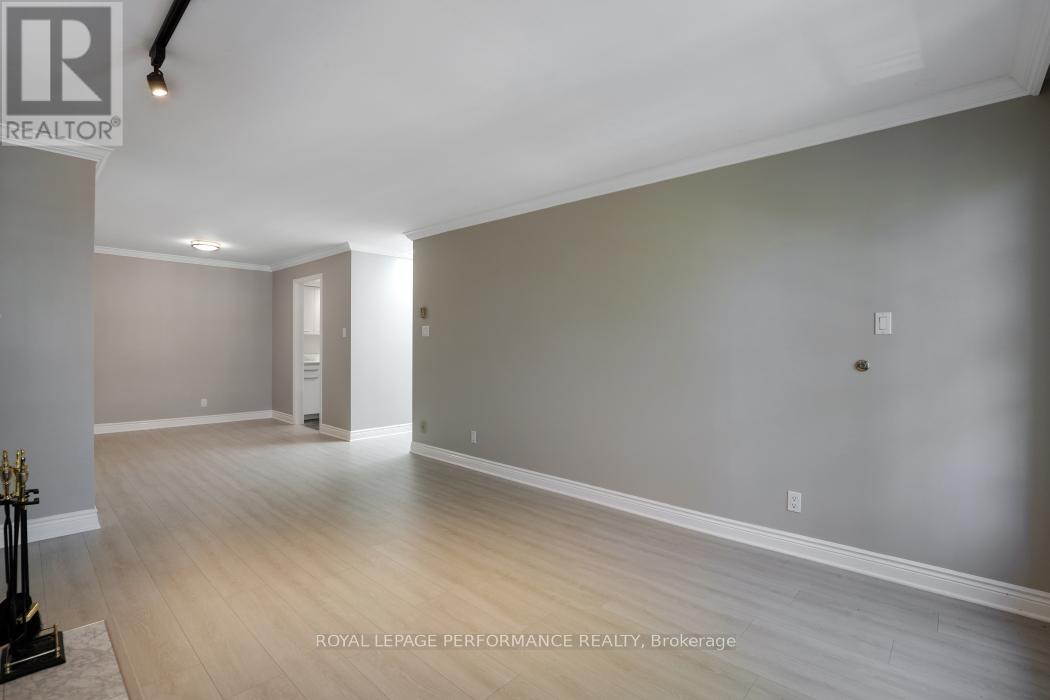 Photo 19 of 304 100 Bruyere Street, Ottawa ON