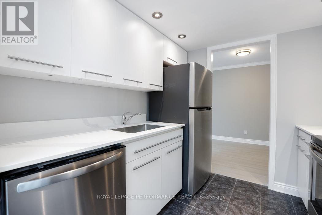 Photo 8 of 304 100 Bruyere Street, Ottawa ON