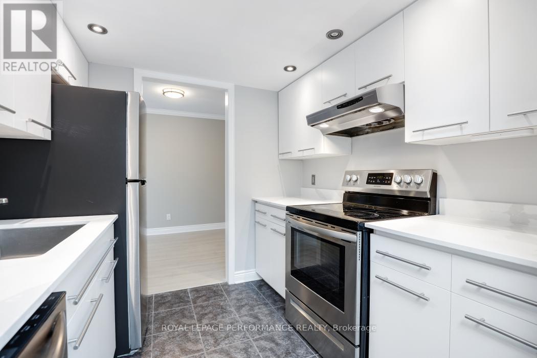 Photo 9 of 304 100 Bruyere Street, Ottawa ON
