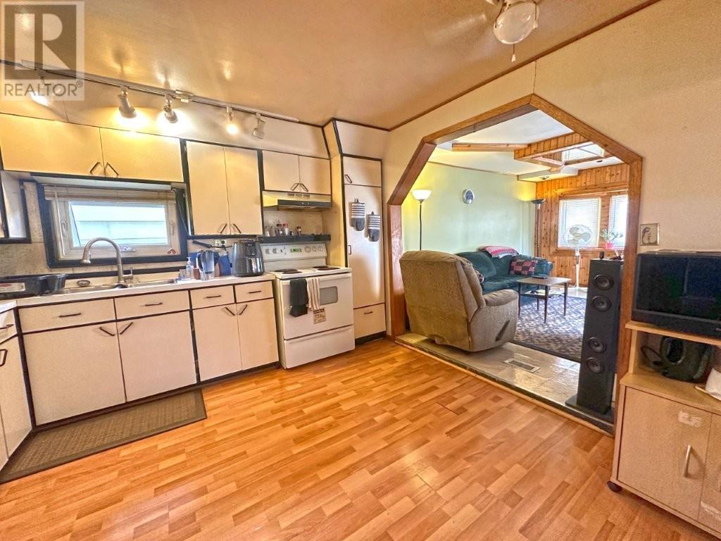 Photo 22 of 14 14 Silver Springs Road, Gorham ON