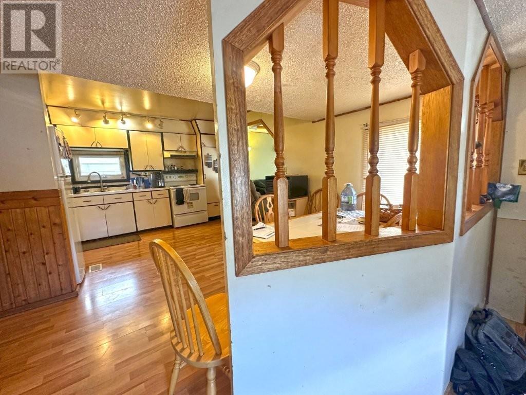Photo 16 of 14 14 Silver Springs Road, Gorham ON