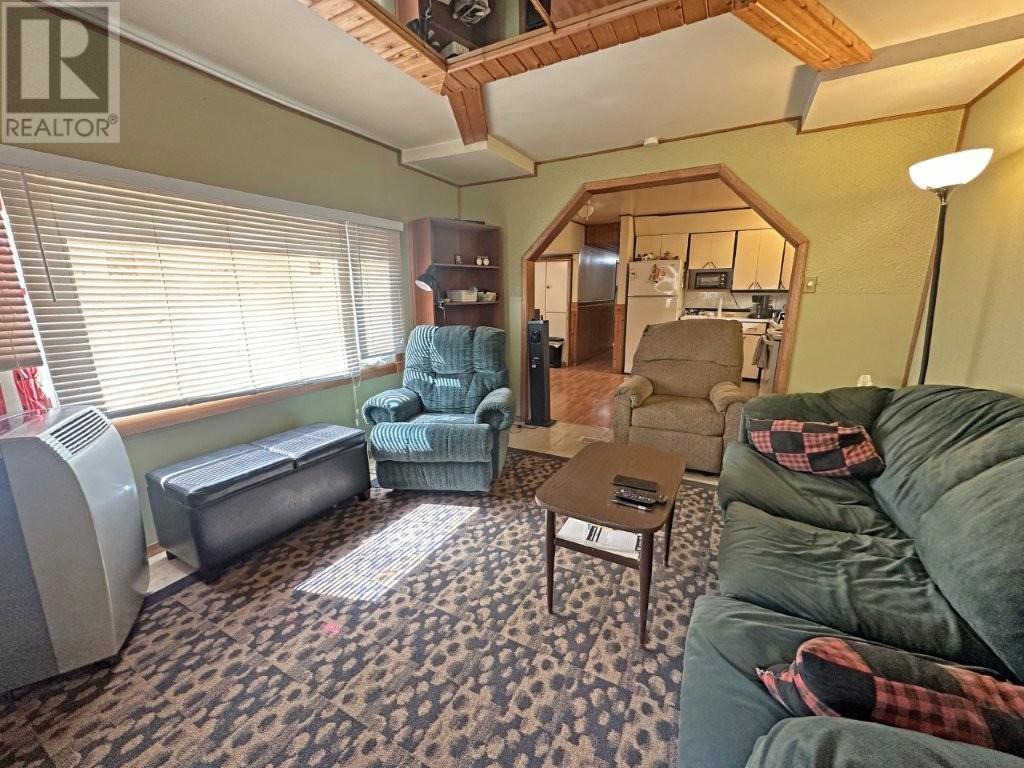 Photo 24 of 14 14 Silver Springs Road, Gorham ON
