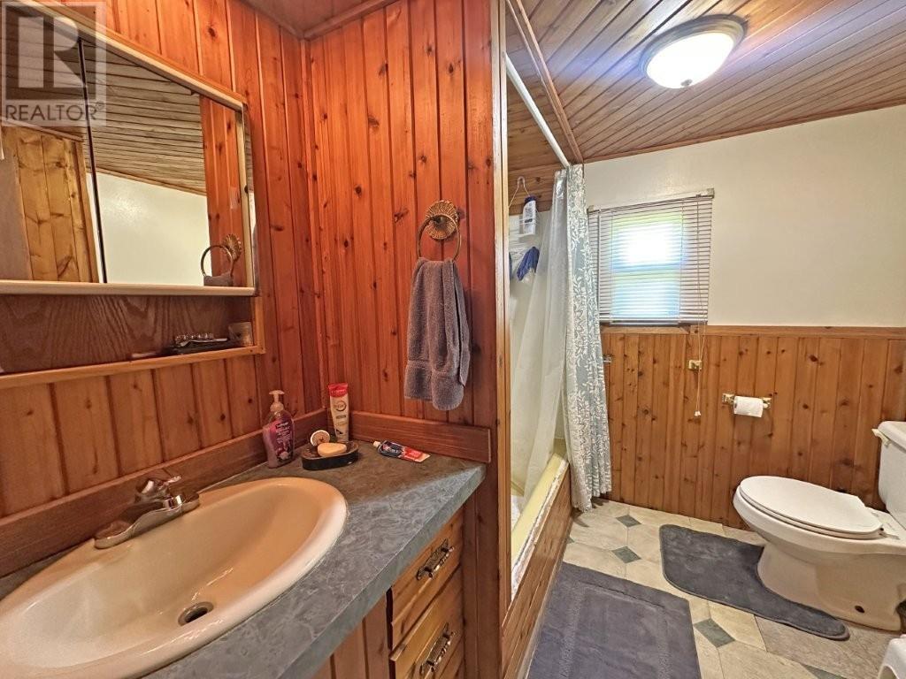 Photo 29 of 14 14 Silver Springs Road, Gorham ON