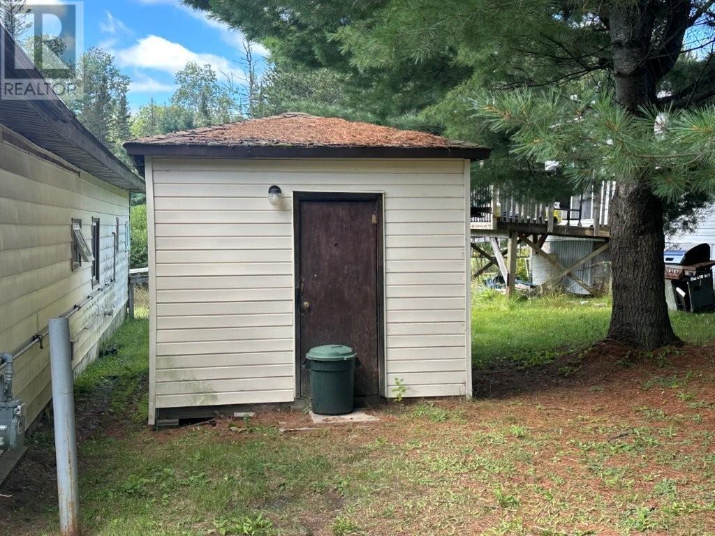 Photo 46 of 14 14 Silver Springs Road, Gorham ON