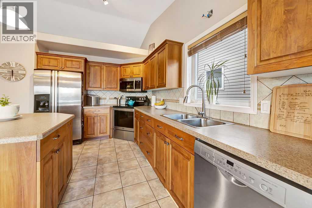 Photo 10 of 2105 59 A Avenue, Lloydminster AB
