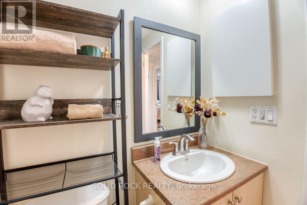 Photo 19 of 463 Canotia Place, Ottawa ON