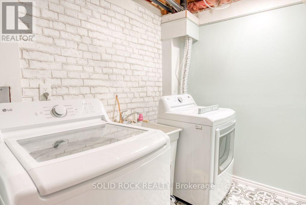 Photo 22 of 463 Canotia Place, Ottawa ON