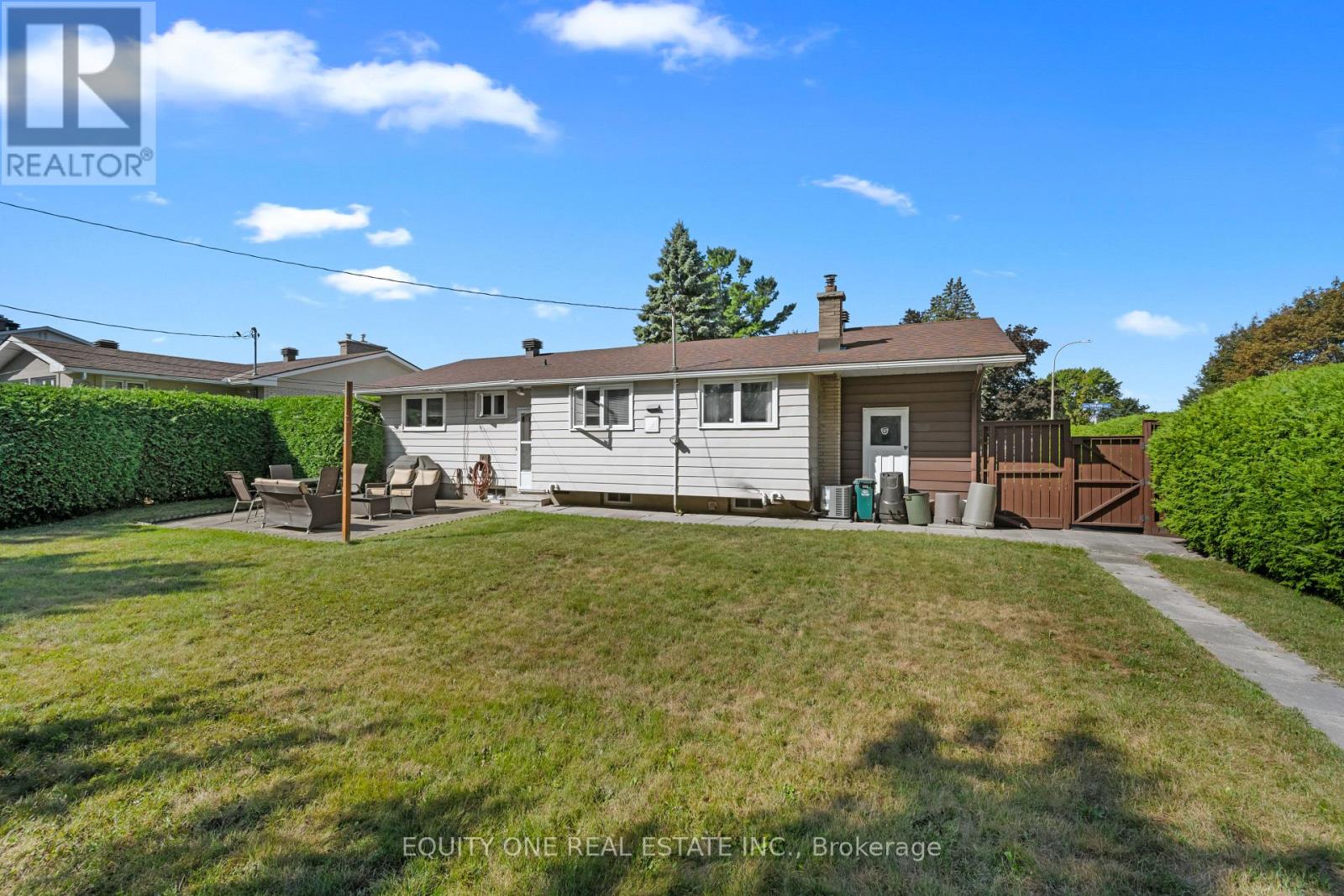 Photo 26 of 2 Parkside Crescent, Ottawa ON