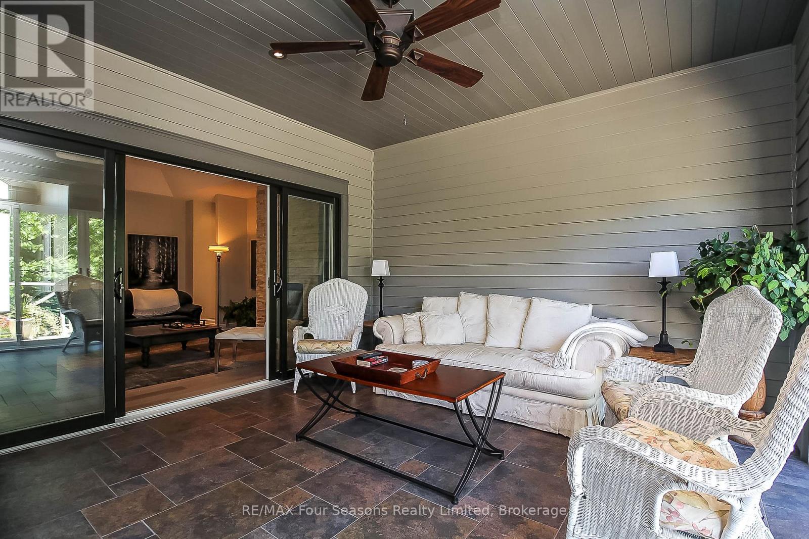 Photo 26 of 120 Schoolhouse Court, Blue Mountains ON