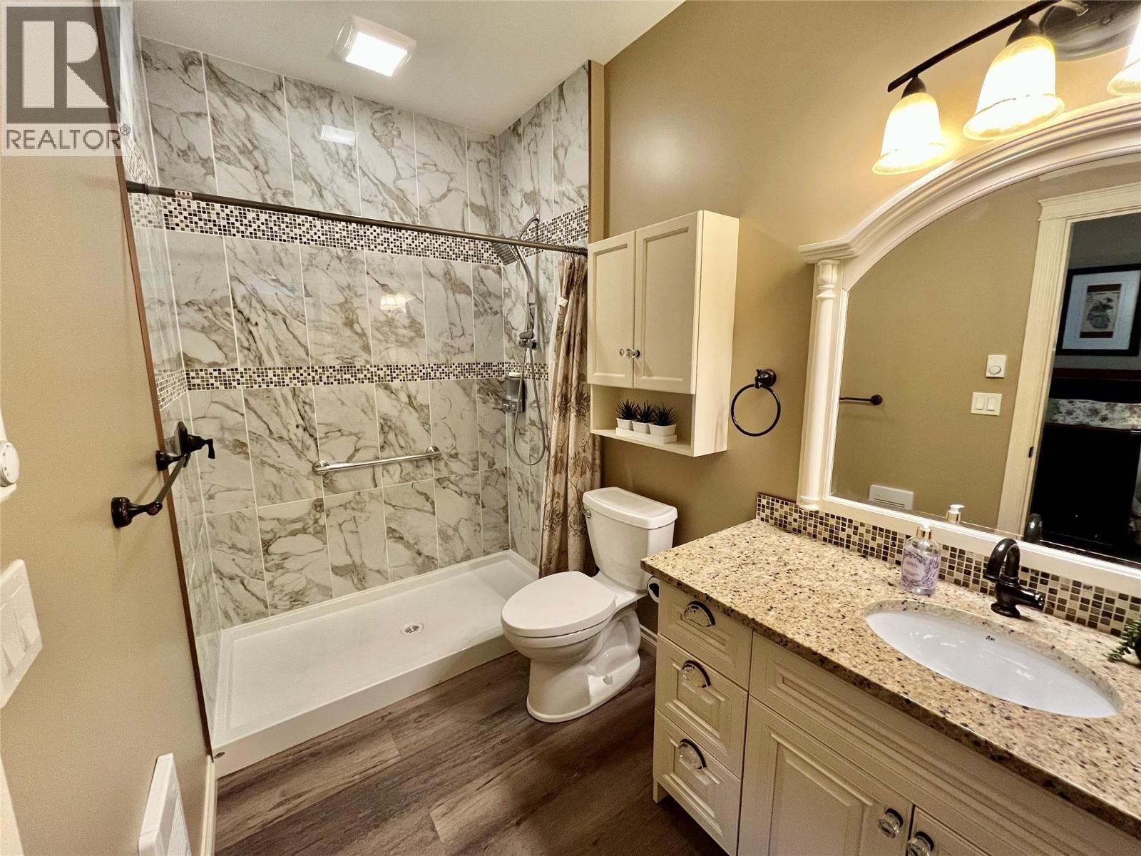 Photo 26 of 1132 Willow Row, Sicamous BC