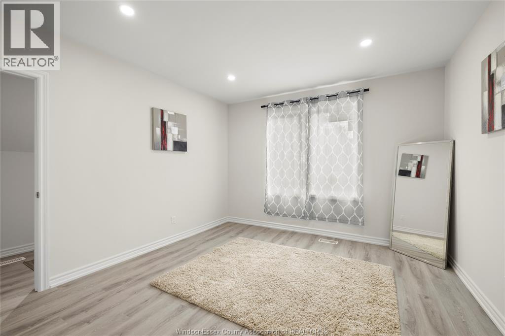 Photo 31 of 488 Parent Avenue, Windsor ON
