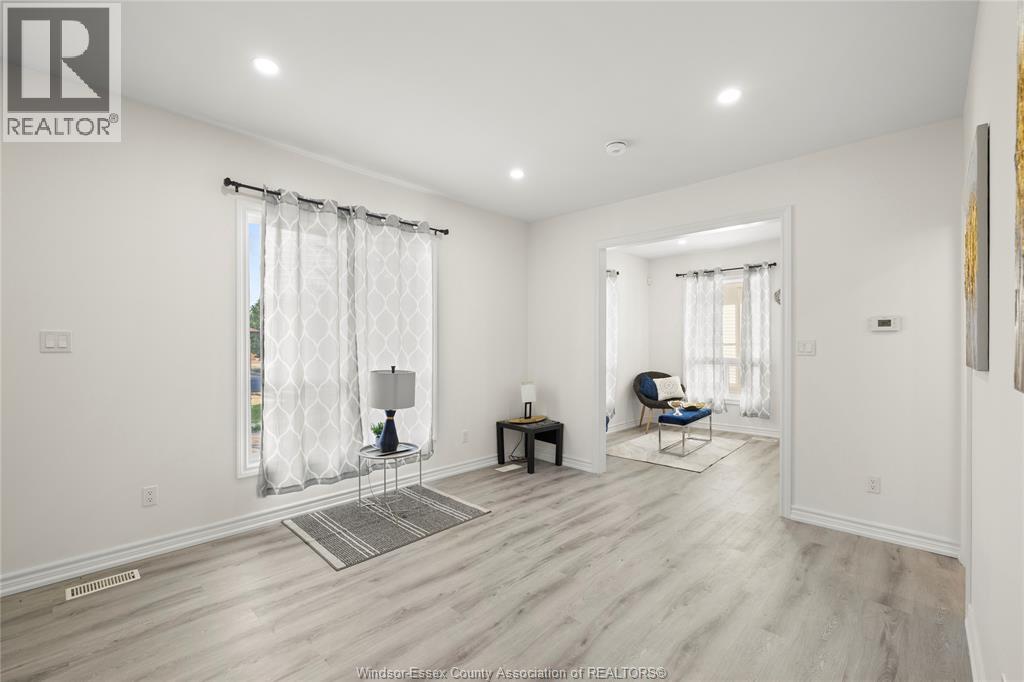 Photo 11 of 488 Parent Avenue, Windsor ON