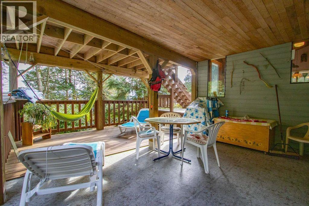 26 BRIGHTON BEACH, North Vancouver