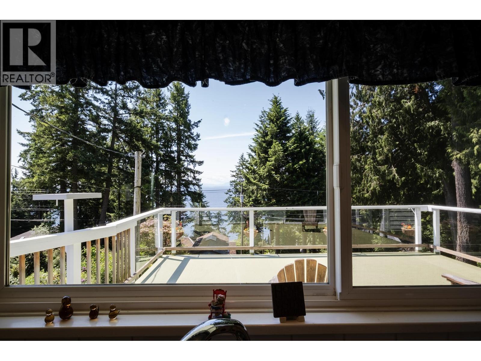 1238 GOWER POINT ROAD, Gibsons