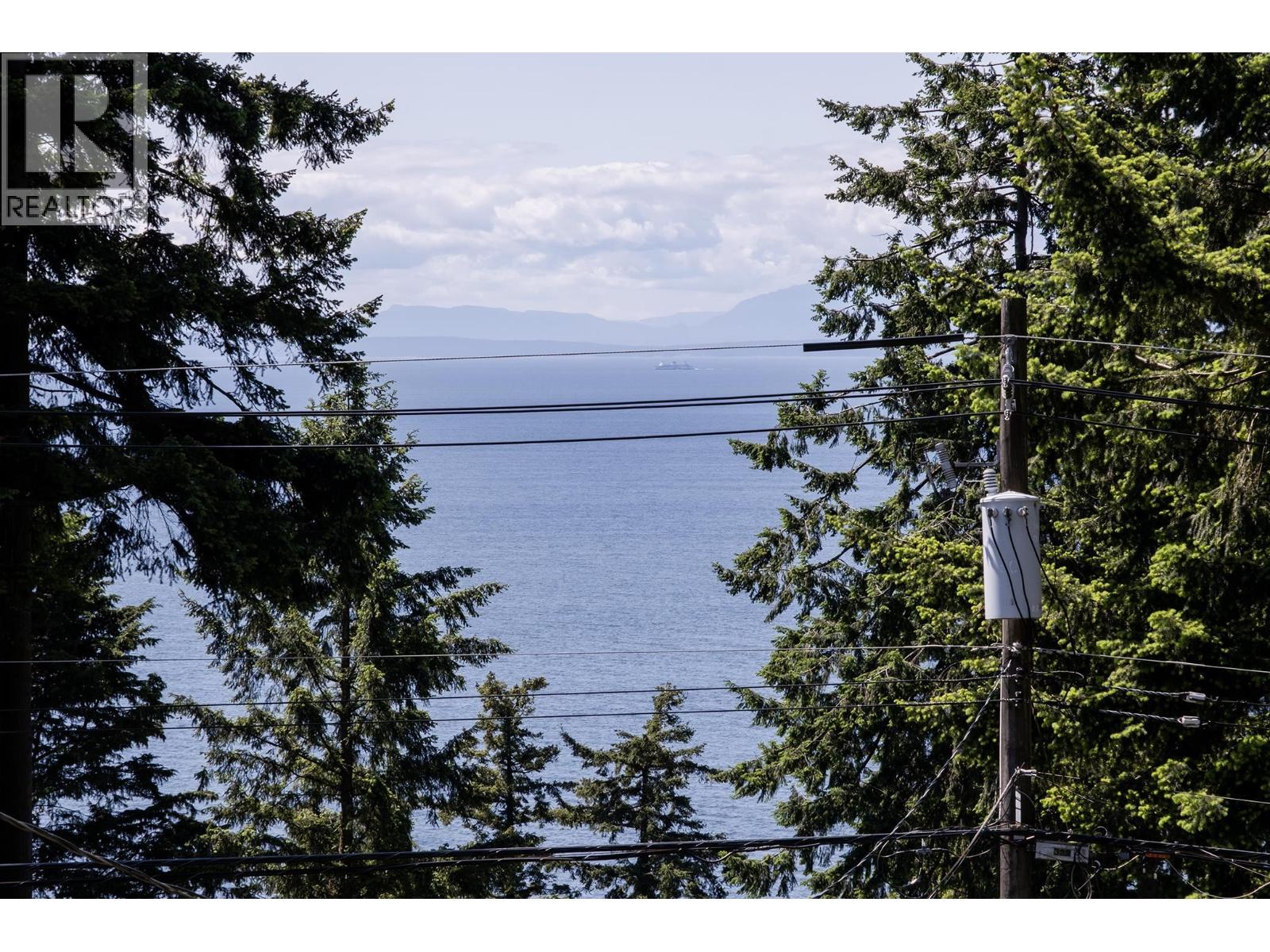 1238 GOWER POINT ROAD, Gibsons