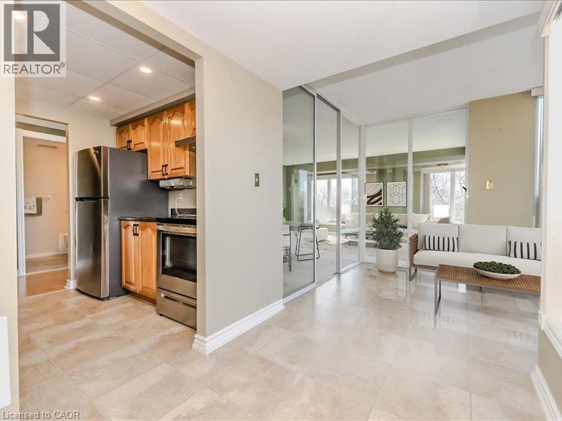 Photo 12 of 237 King Street W Unit 1008, Cambridge ON