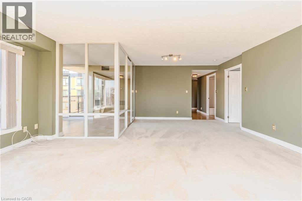 Photo 7 of 237 King Street W Unit 1008, Cambridge ON