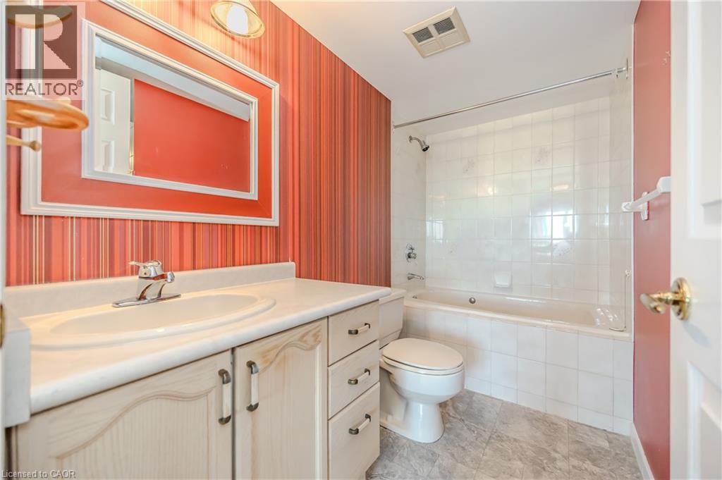 Photo 23 of 237 King Street W Unit 1008, Cambridge ON