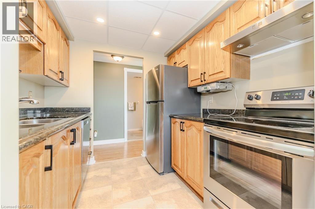 Photo 18 of 237 King Street W Unit 1008, Cambridge ON