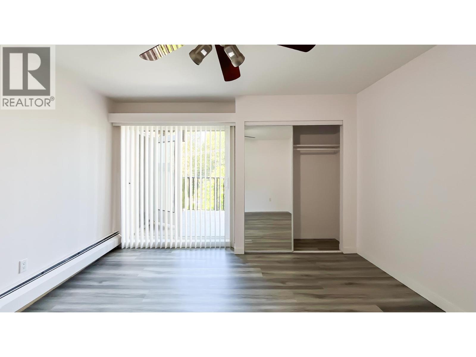 Photo 15 of 416 1945 Woodway Place, Burnaby BC