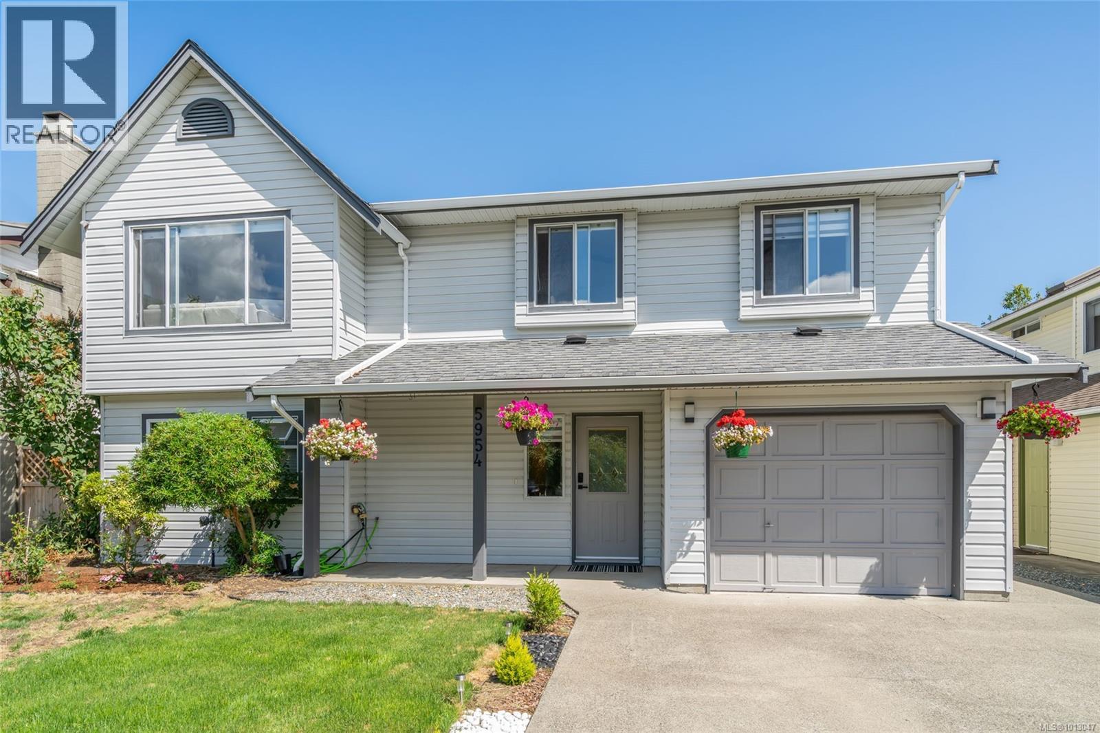 Photo 1 of 5954 Broadway Rd, Nanaimo BC