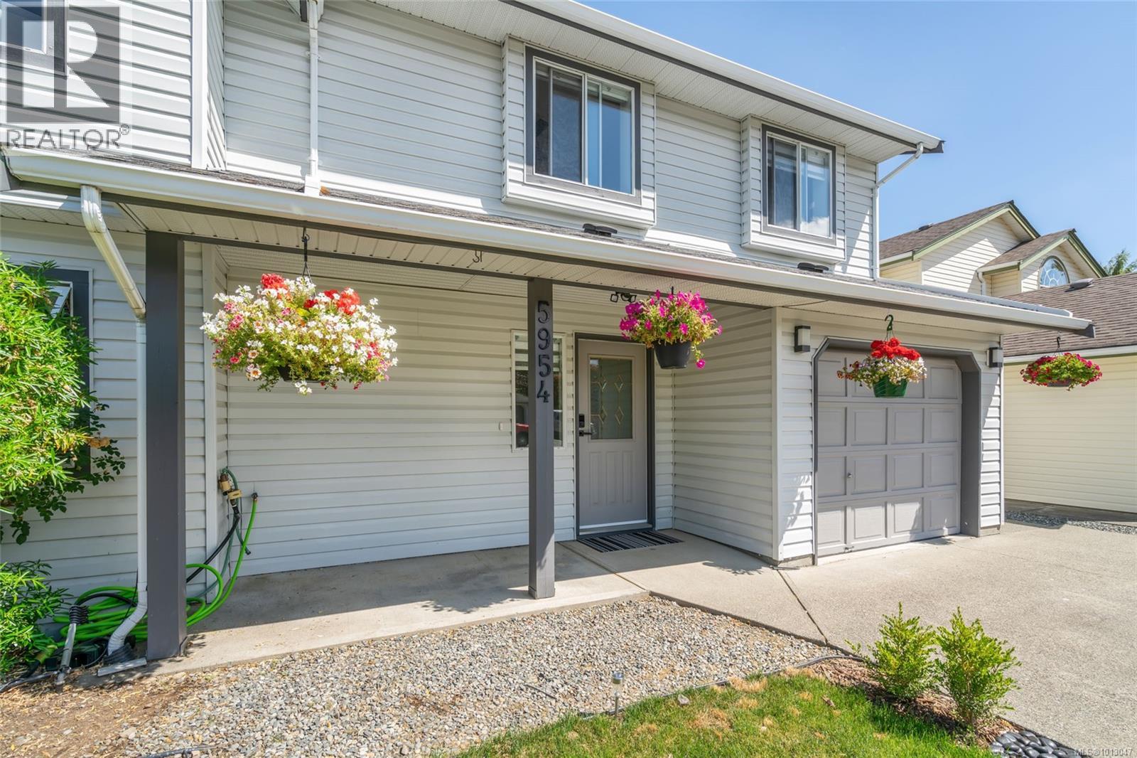 Photo 2 of 5954 Broadway Rd, Nanaimo BC