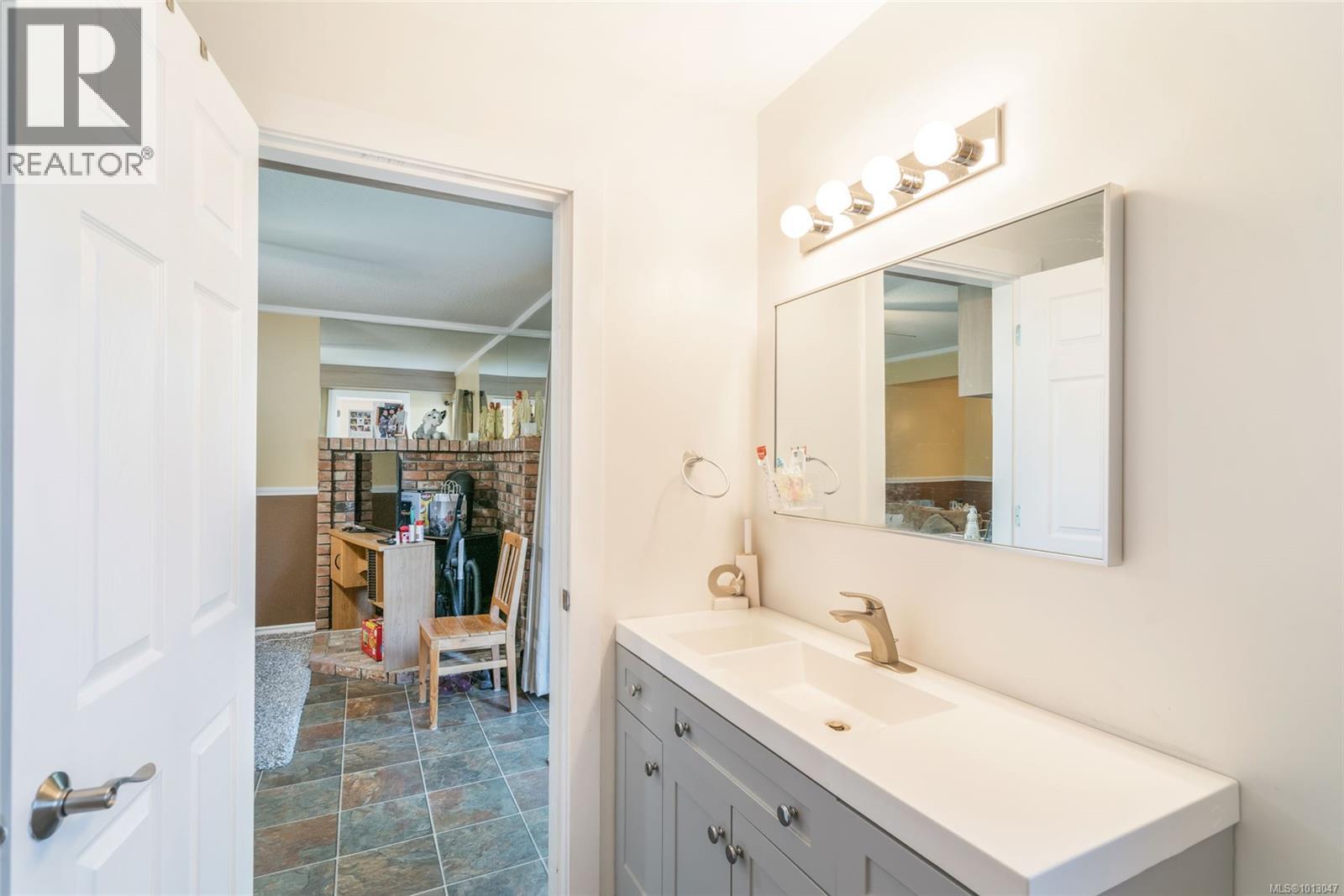 Photo 16 of 5954 Broadway Rd, Nanaimo BC