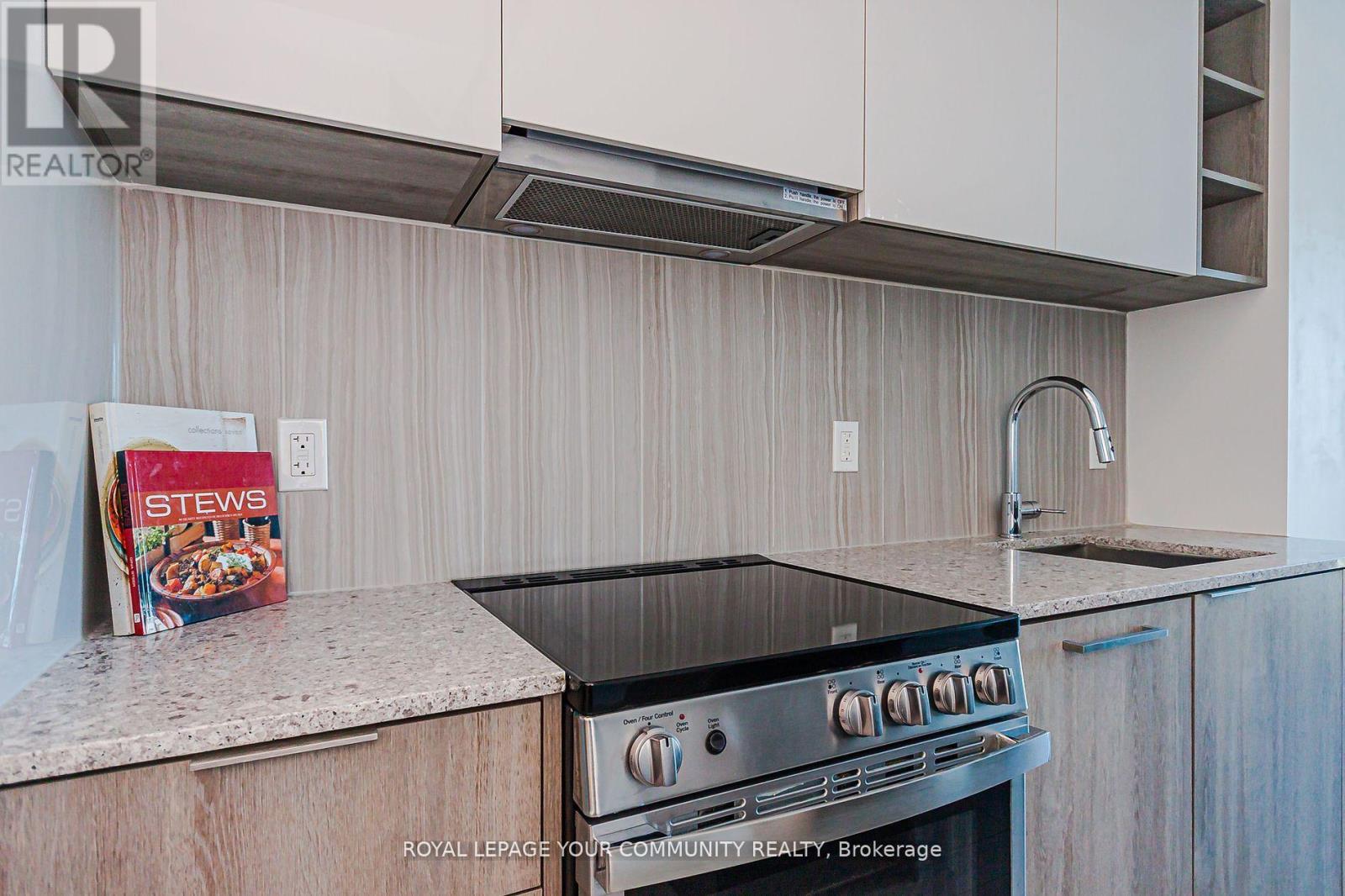 Photo 10 of 1217 31 Tippett Road, Toronto ON