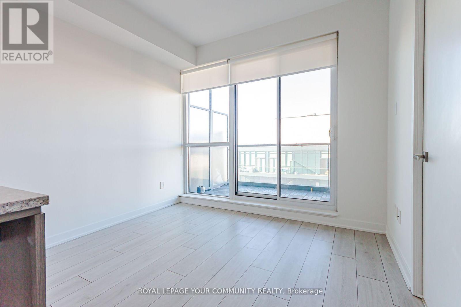 Photo 13 of 1217 31 Tippett Road, Toronto ON