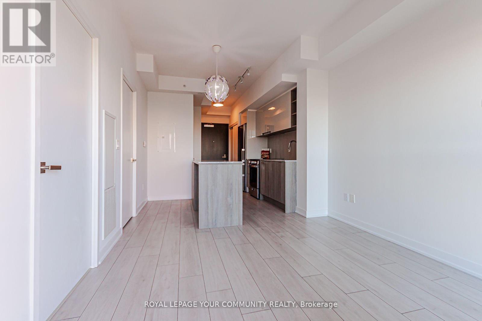 Photo 17 of 1217 31 Tippett Road, Toronto ON
