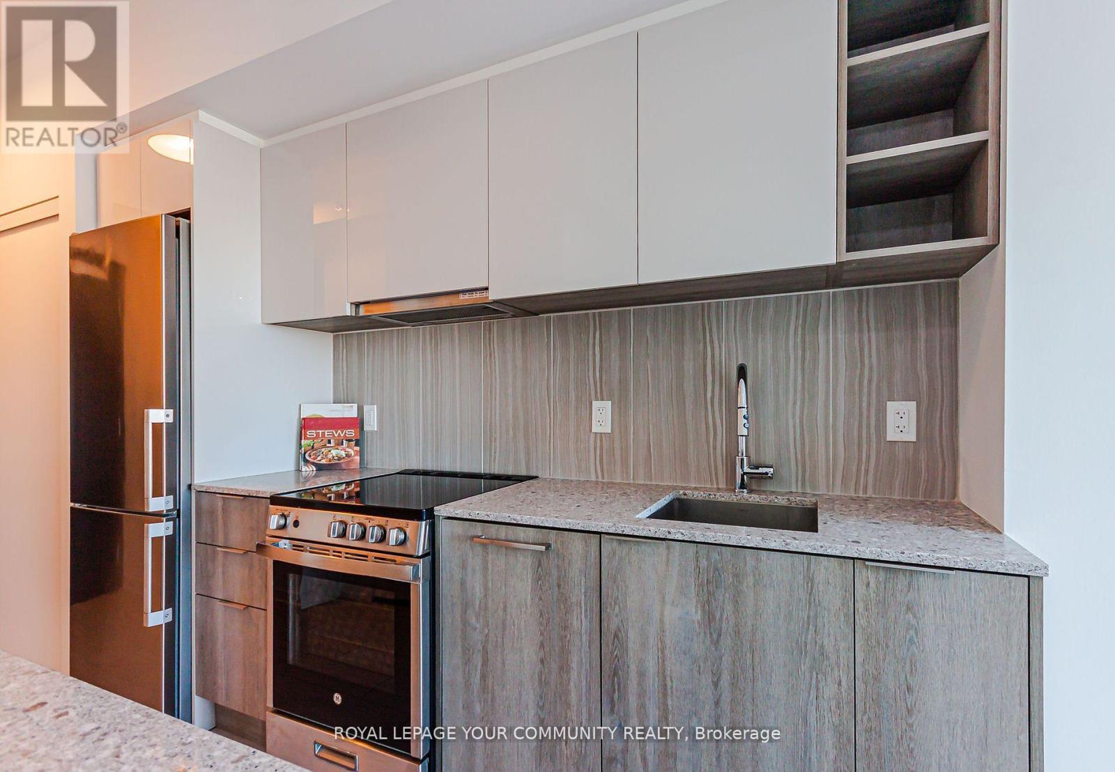 Photo 8 of 1217 31 Tippett Road, Toronto ON