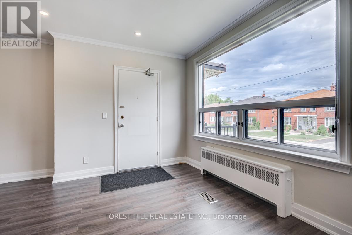 Photo 2 of 1 11 Markdale Avenue, Toronto ON