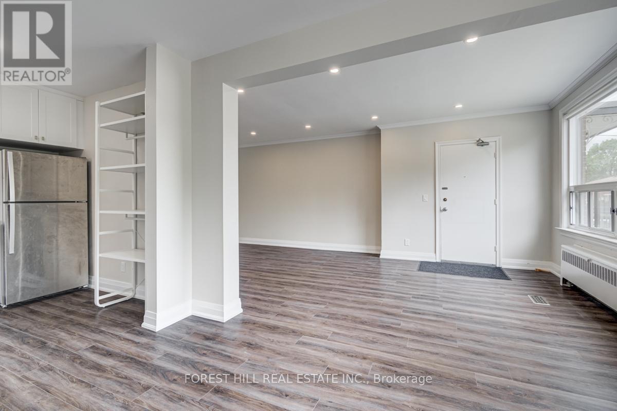 Photo 8 of 1 11 Markdale Avenue, Toronto ON