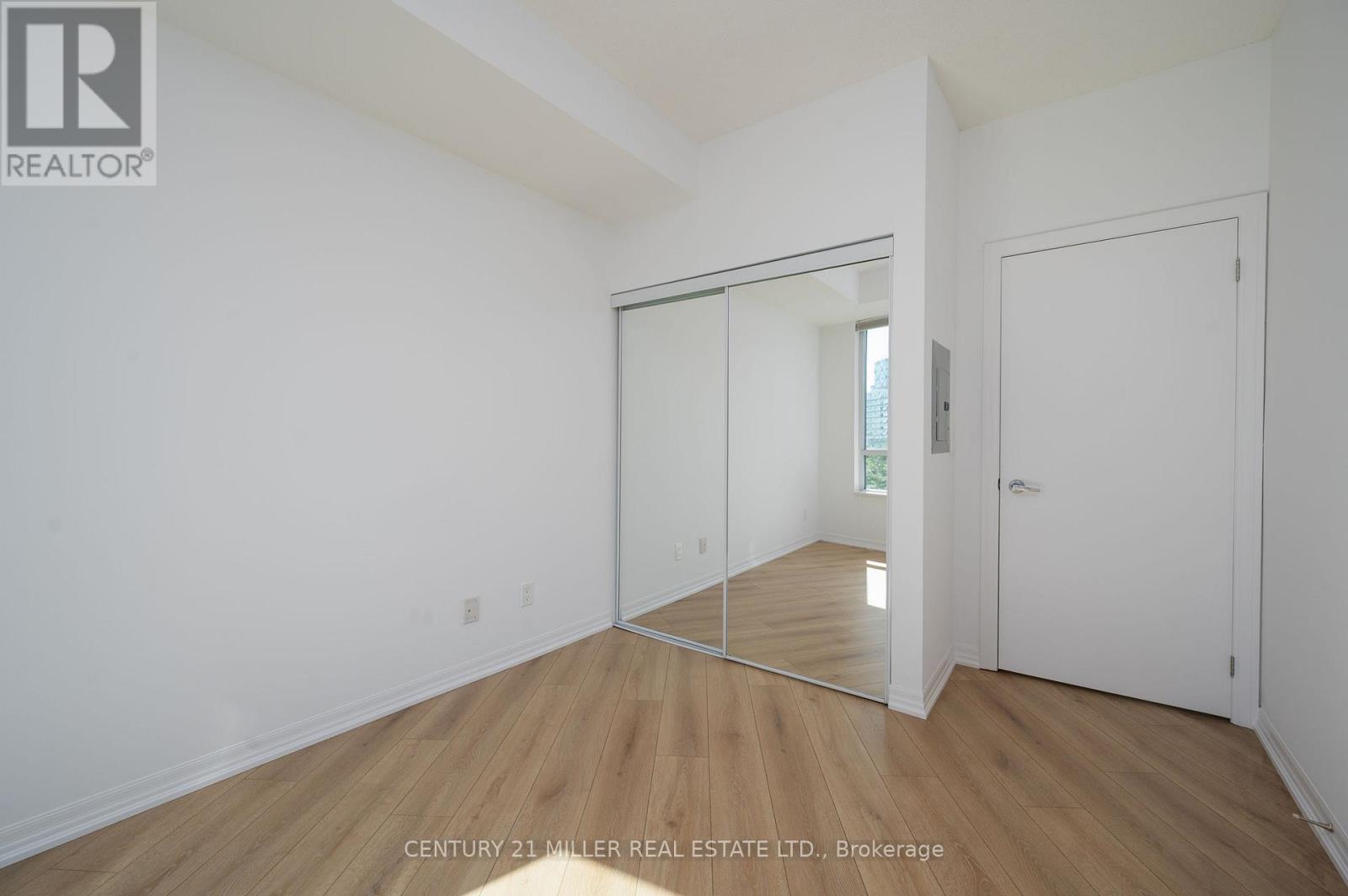 Photo 13 of 310 16 Yonge Street, Toronto ON