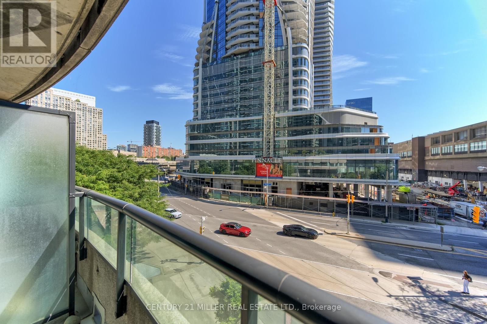 Photo 18 of 310 16 Yonge Street, Toronto ON
