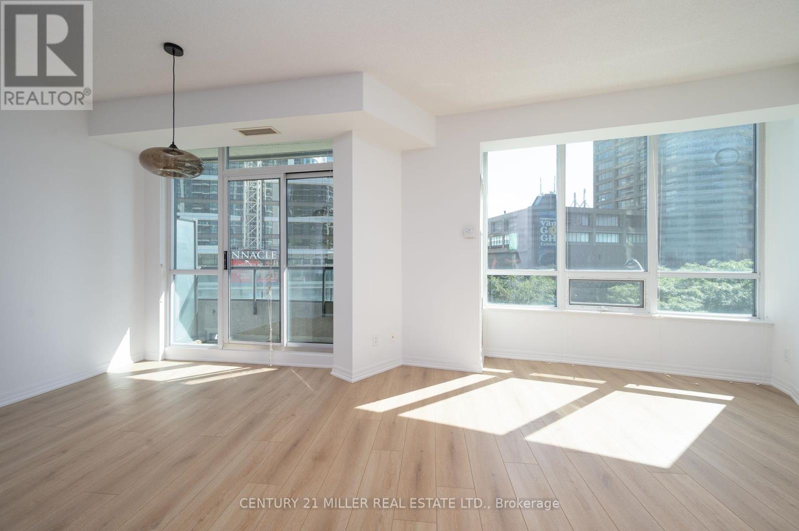 Photo 8 of 310 16 Yonge Street, Toronto ON