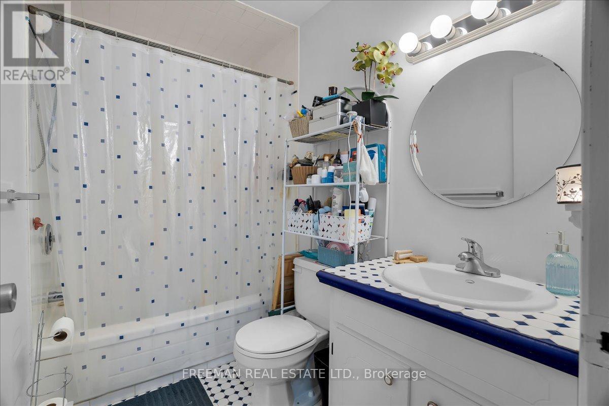 Photo 28 of 769 Euclid Avenue, Toronto ON