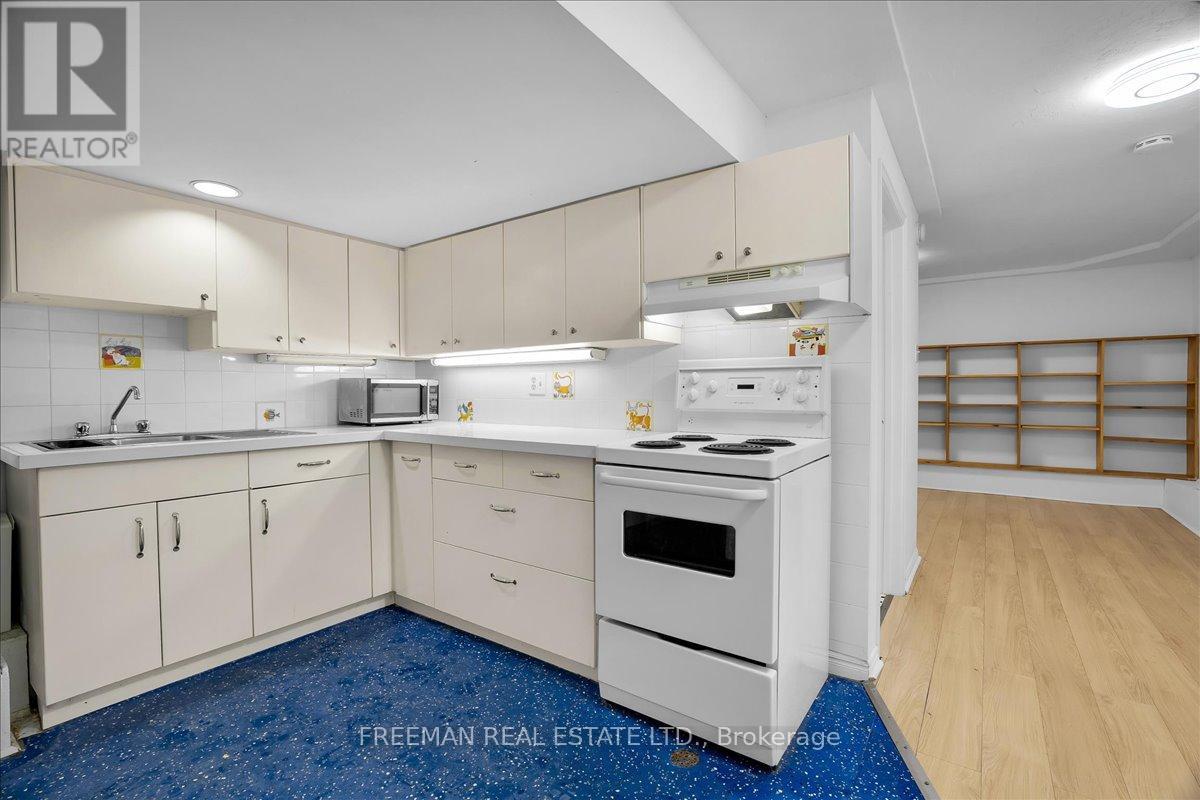Photo 34 of 769 Euclid Avenue, Toronto ON
