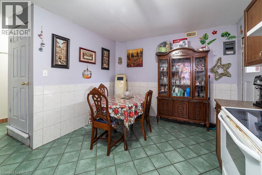 Photo 33 of 96 Kinrade Avenue, Hamilton ON