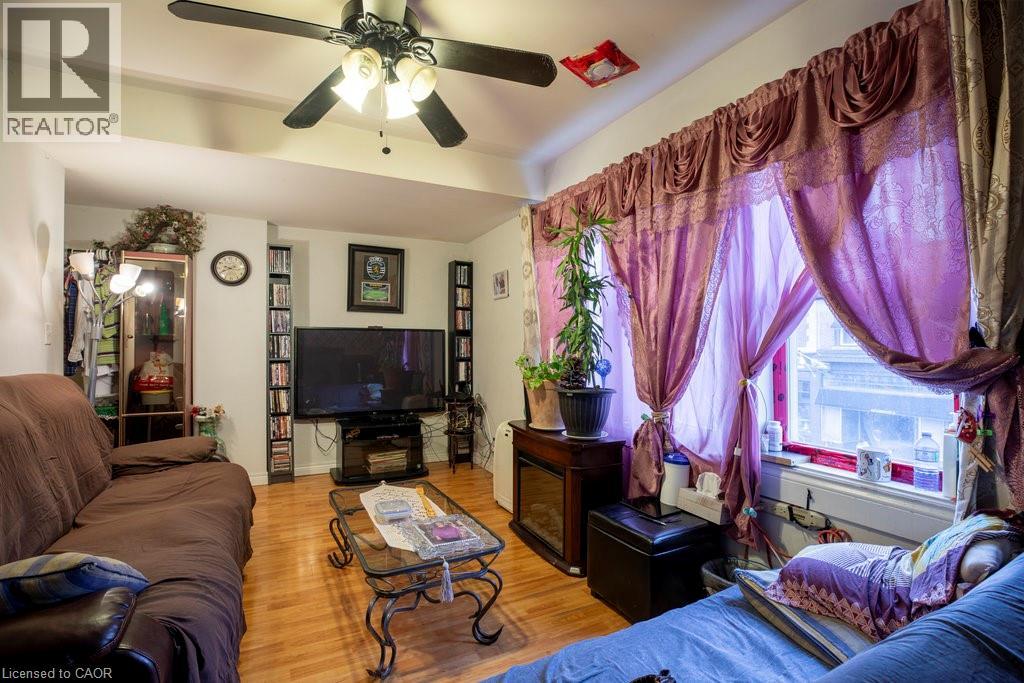 Photo 37 of 96 Kinrade Avenue, Hamilton ON