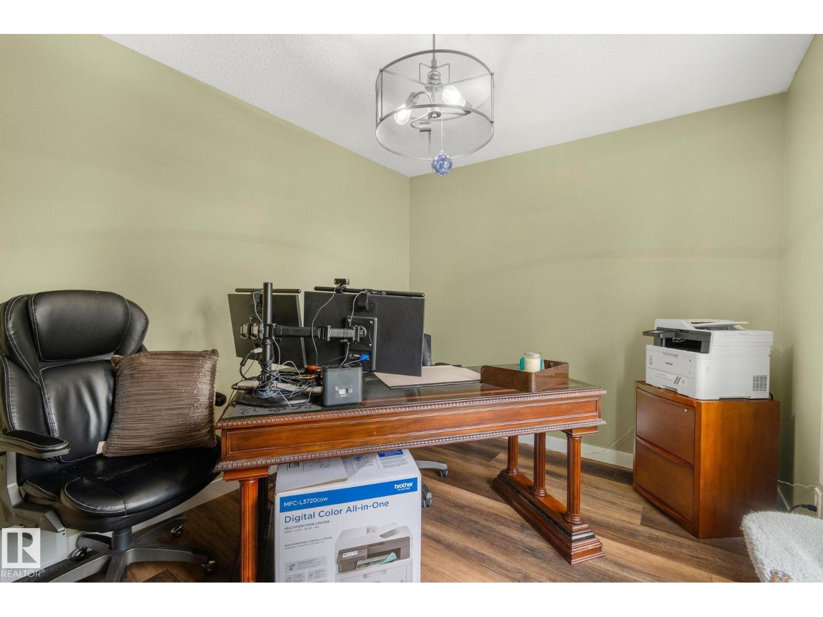 Photo 19 of 4303 35 Av, Leduc AB