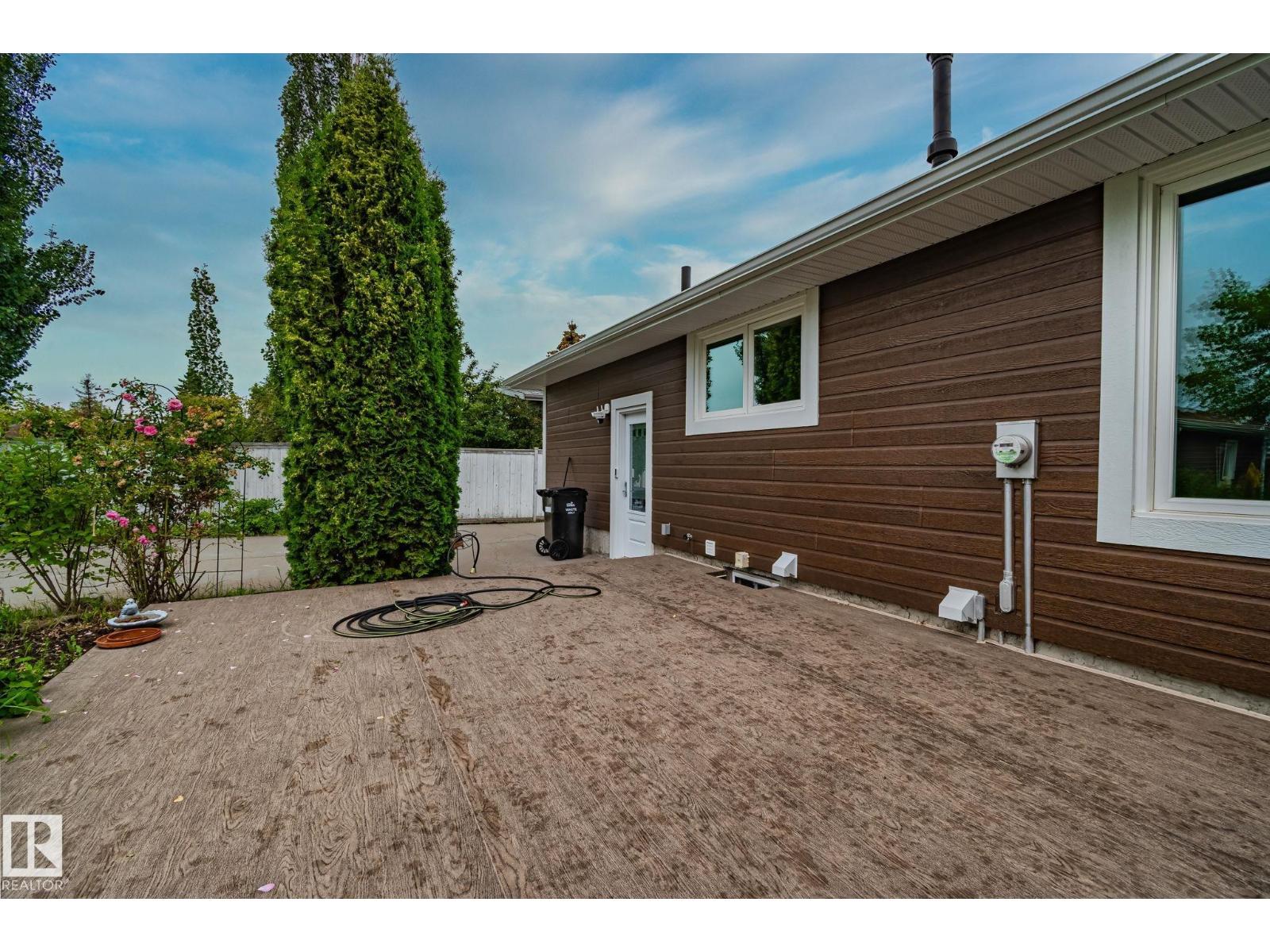 Photo 27 of 4303 35 Av, Leduc AB