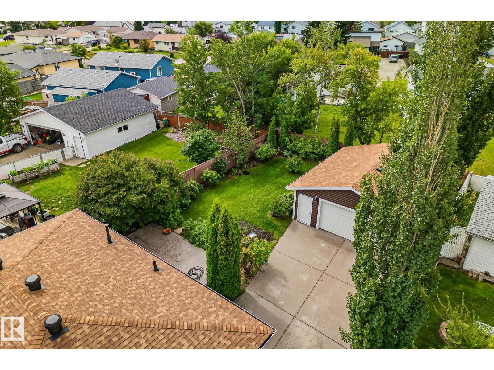 Photo 34 of 4303 35 Av, Leduc AB