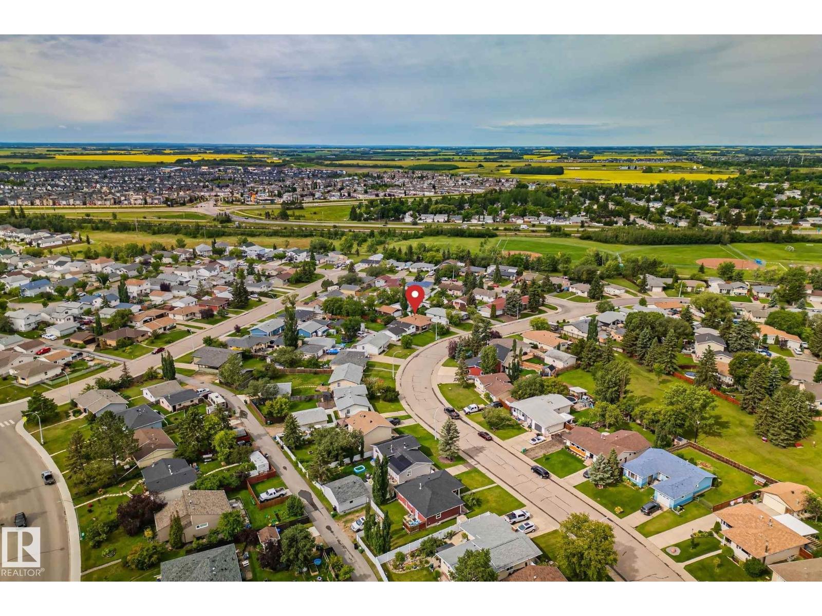 Photo 39 of 4303 35 Av, Leduc AB