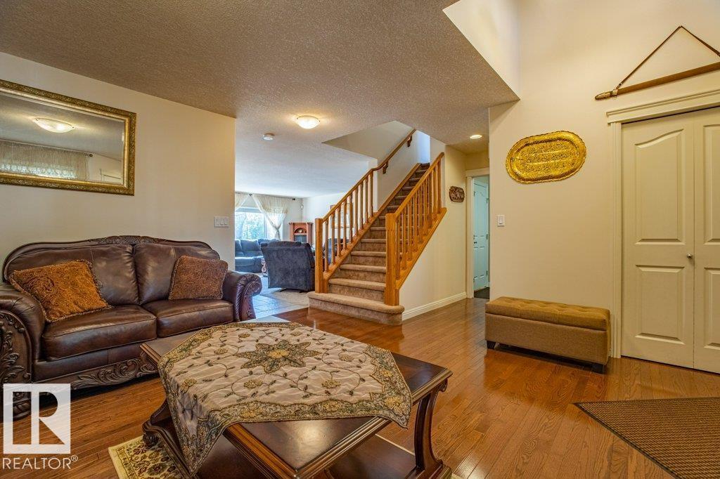 1119 114 ST SW, Edmonton