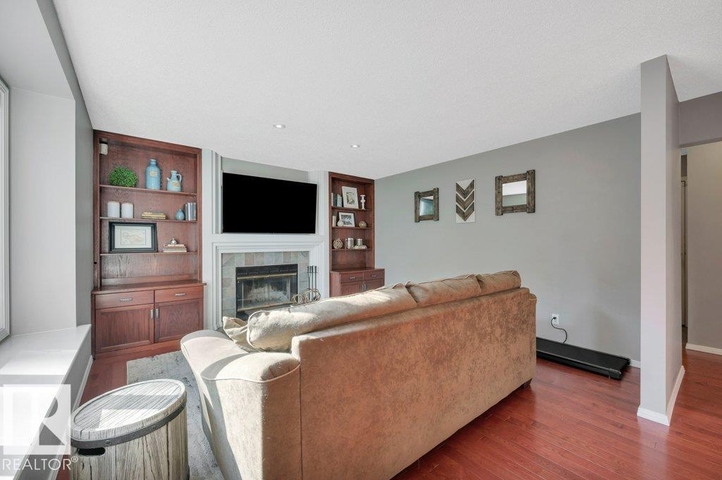 Photo 16 of 17 Catalina Dr, Sherwood Park AB