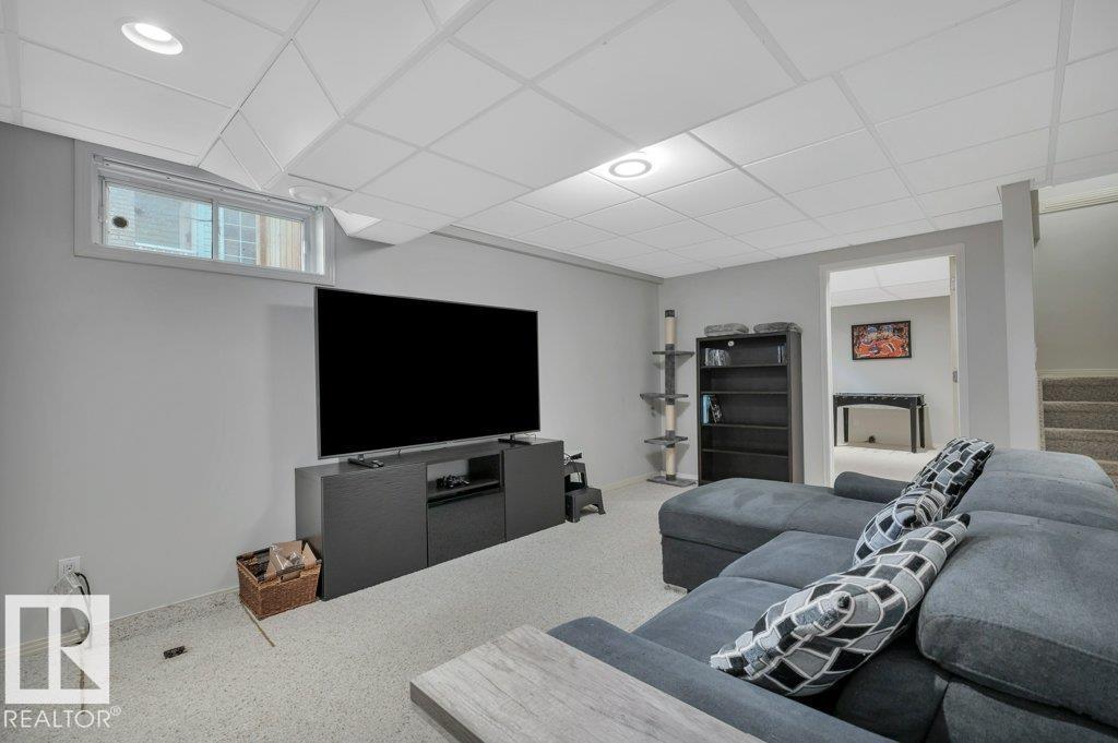 Photo 36 of 17 Catalina Dr, Sherwood Park AB